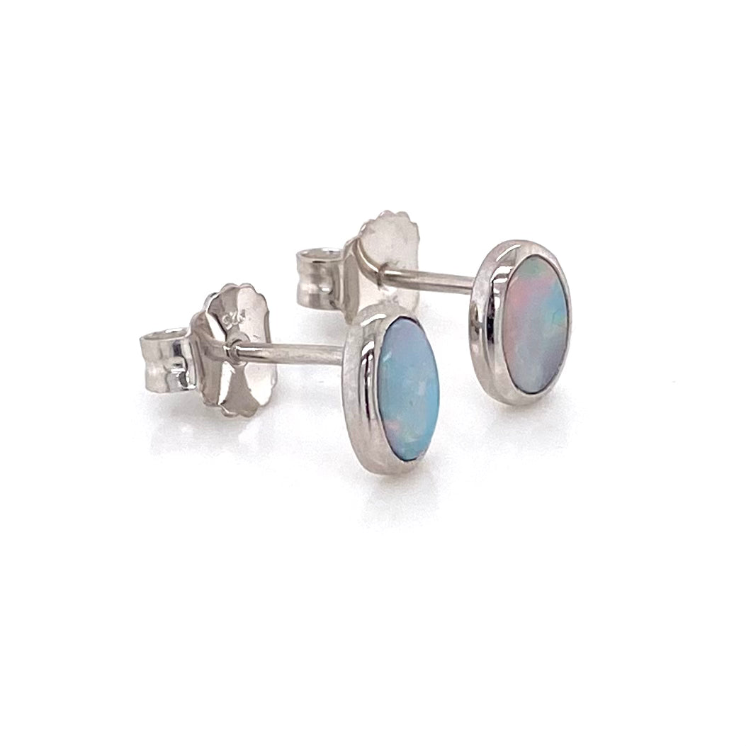 Studs - Solid opal See 297