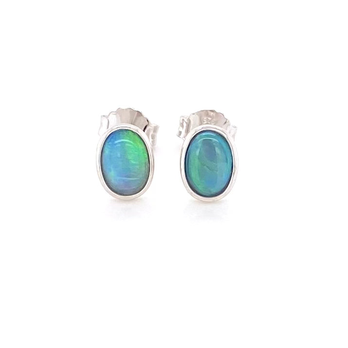 Studs - Solid opal See 185