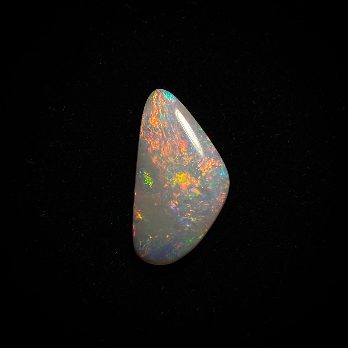 Solid crystal opal - 11233