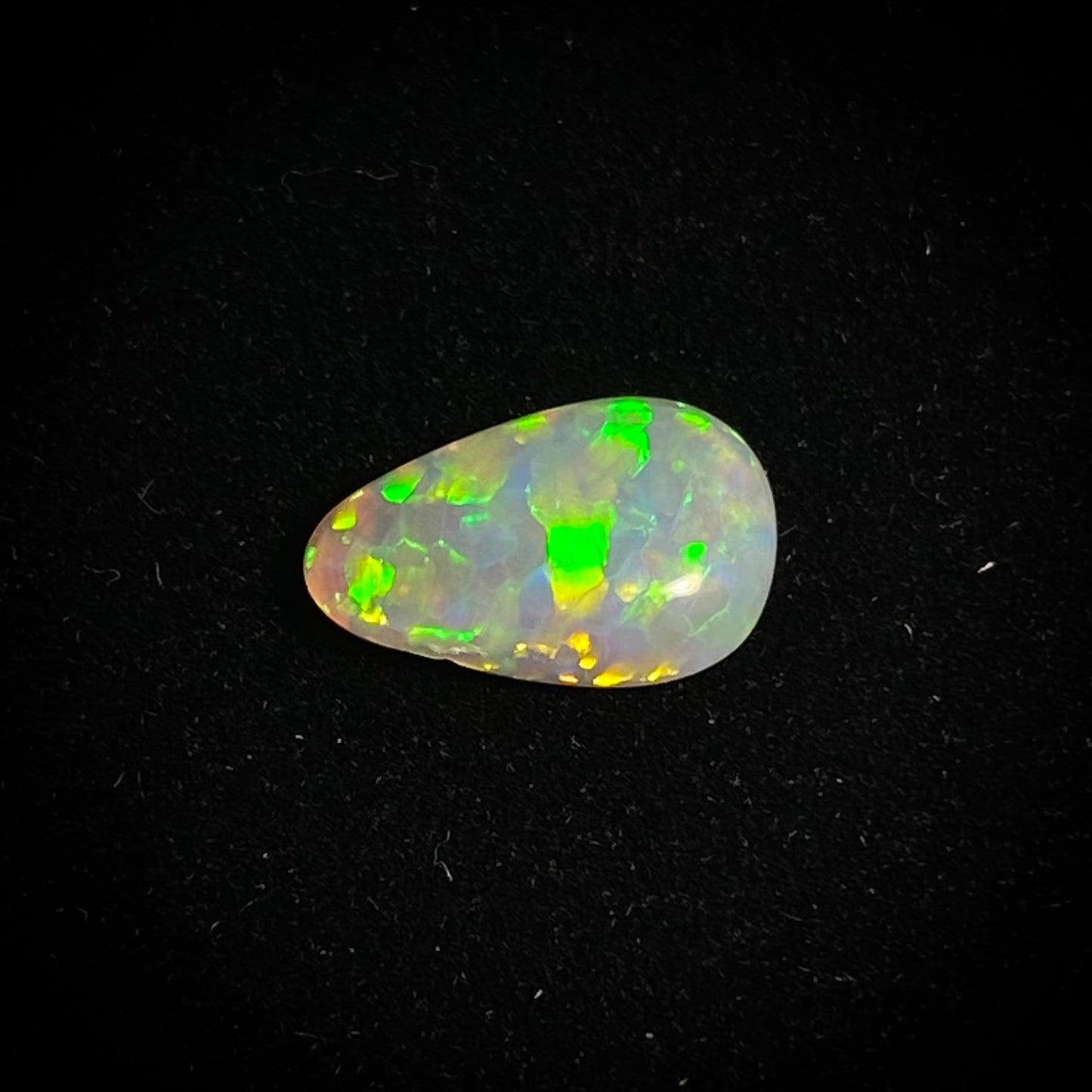 Solid crystal opal - 11250