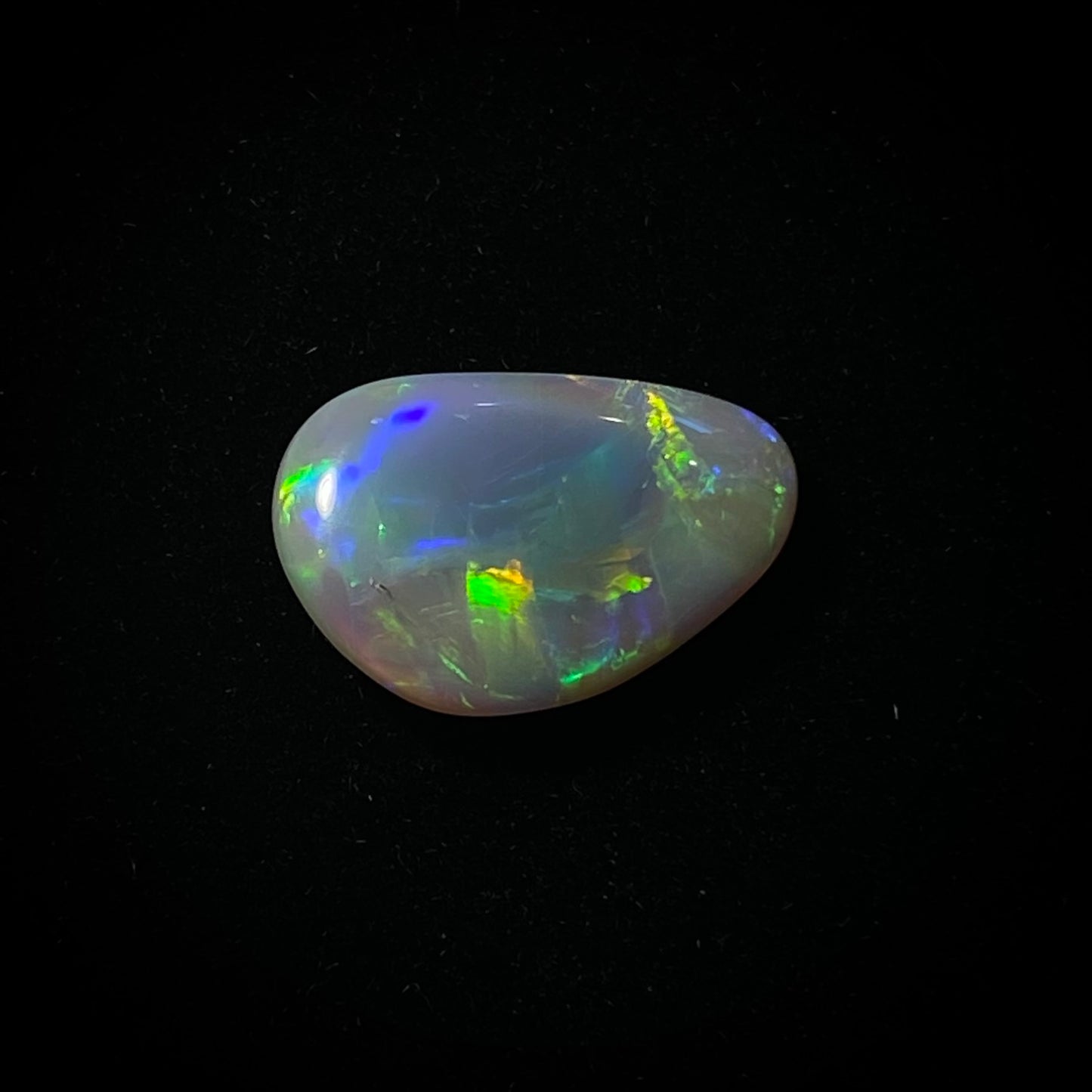 Solid light opal - 11261