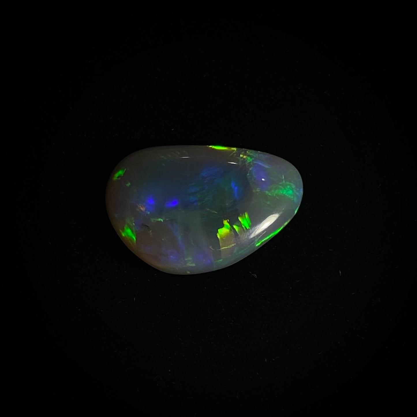 Solid light opal - 11261