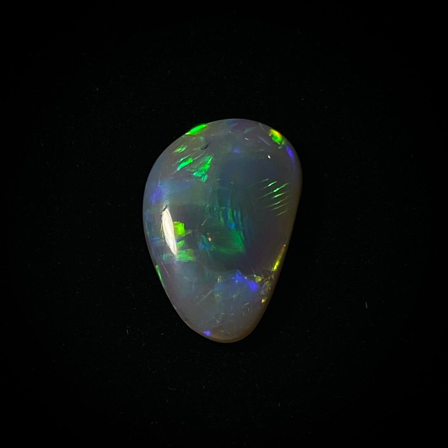 Solid light opal - 11261
