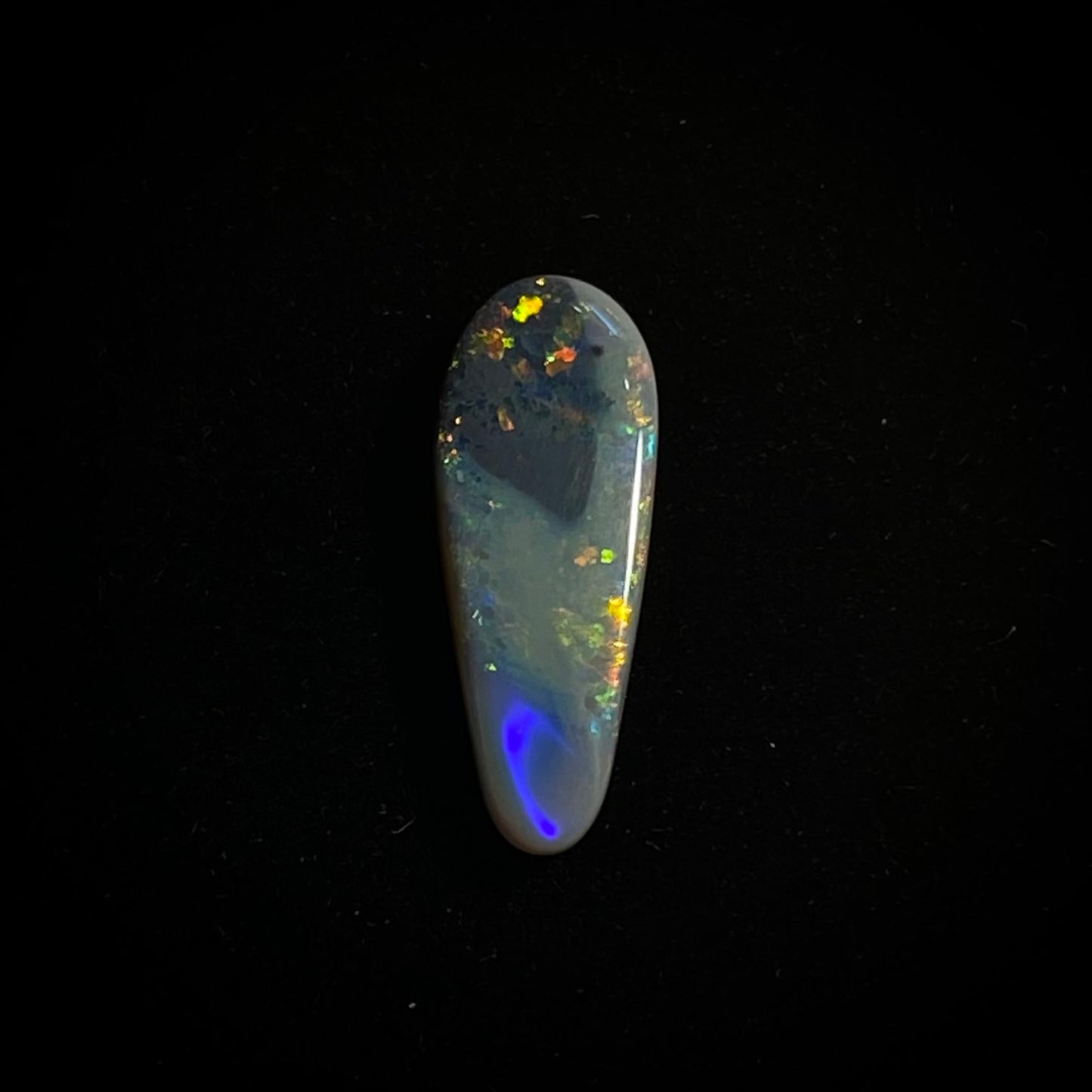 Solid mørk opal - 11273