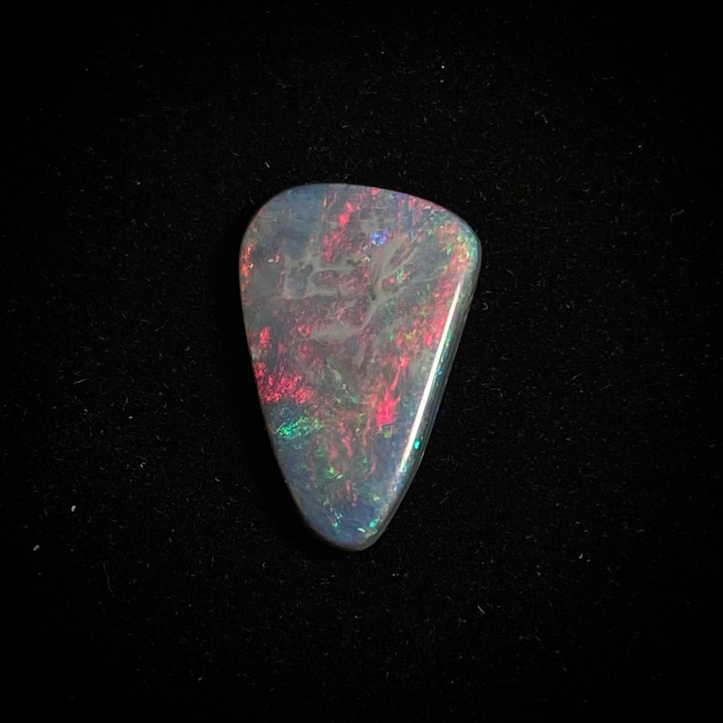 Massiver schwarzer Opal – 11332
