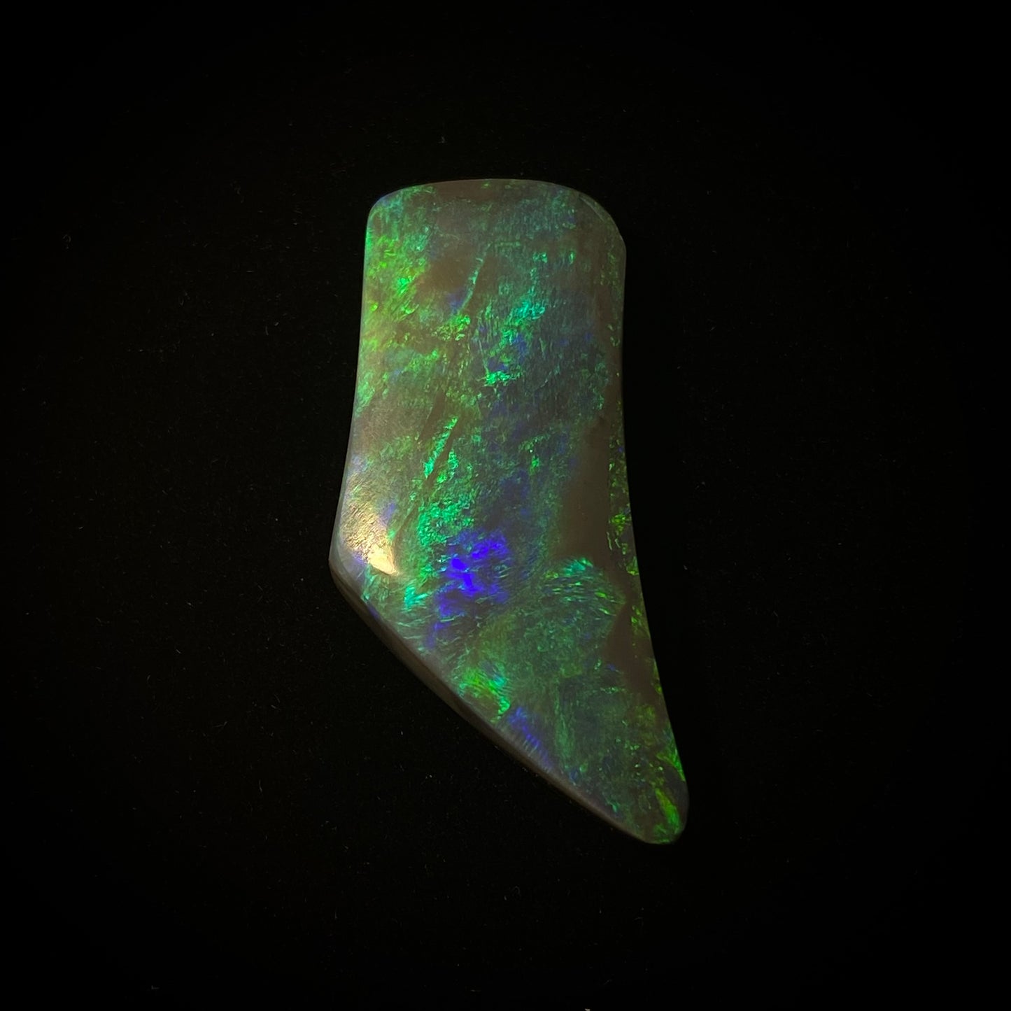 Solid dark opal - 11374
