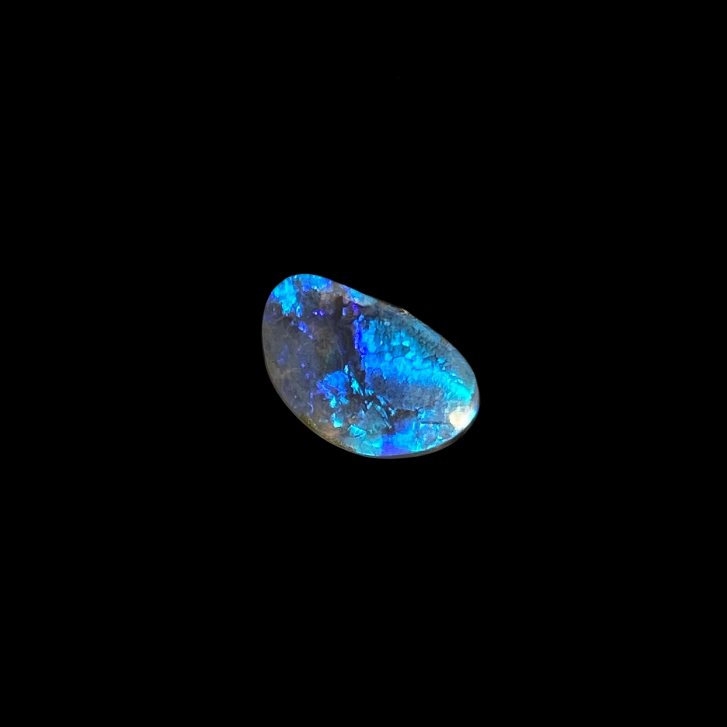 Solid crystal opal - 11489