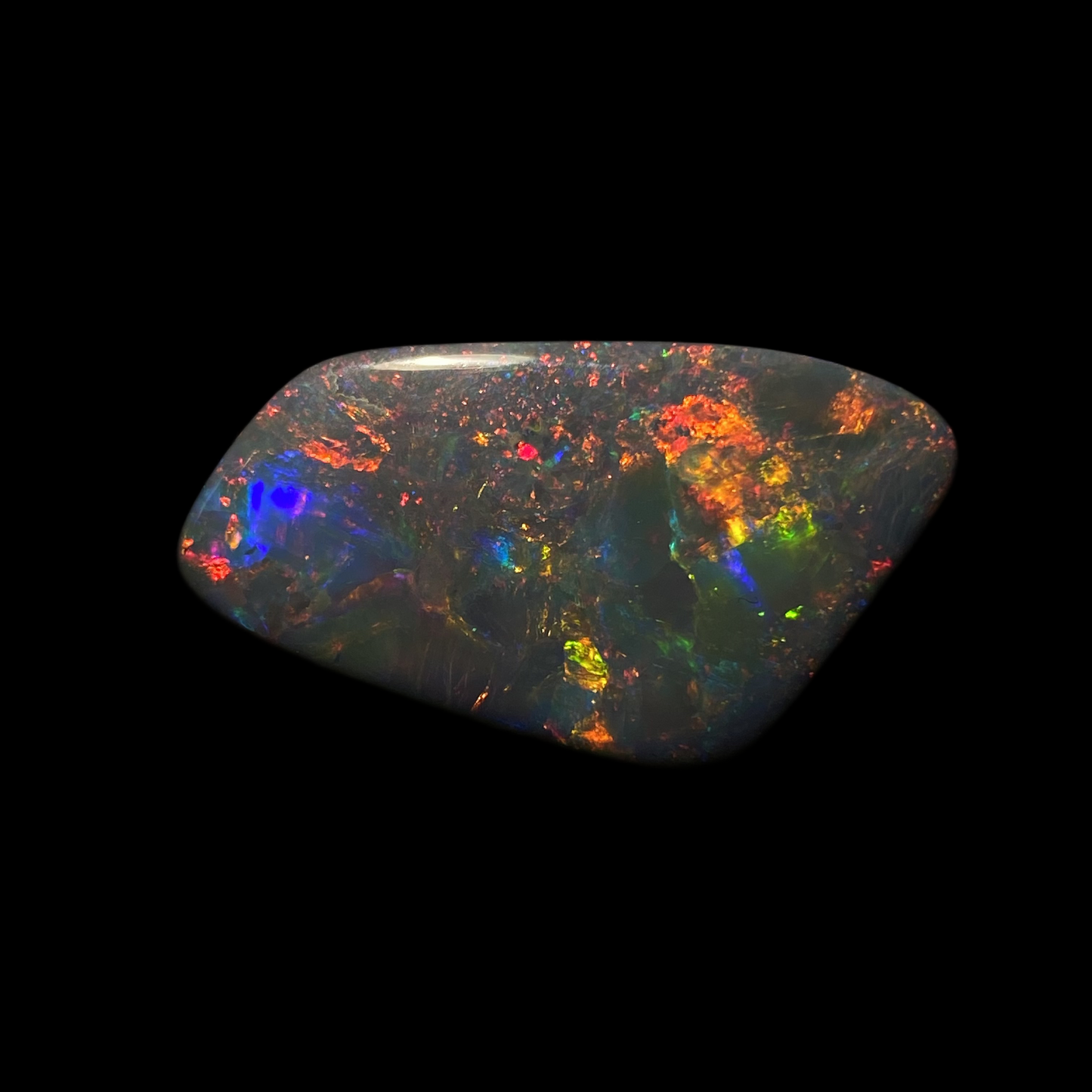 Solid mørk opal – 11548