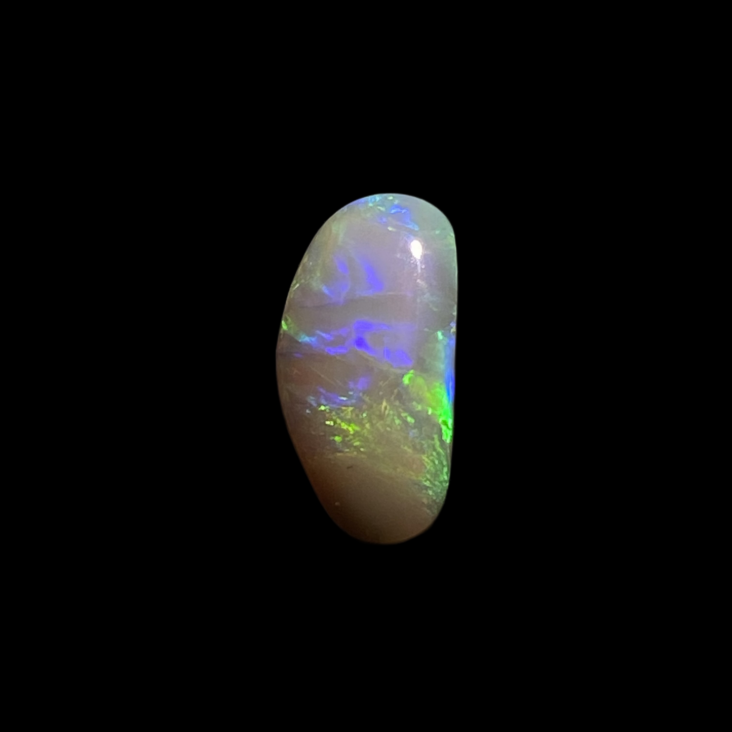 Solid crystal opal - 11585