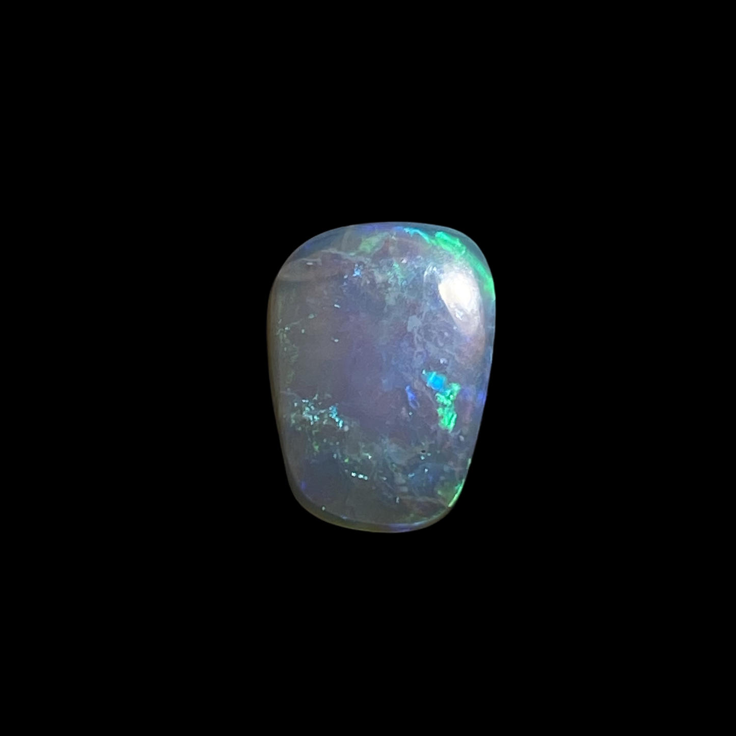 Solid crystal opal - 11586