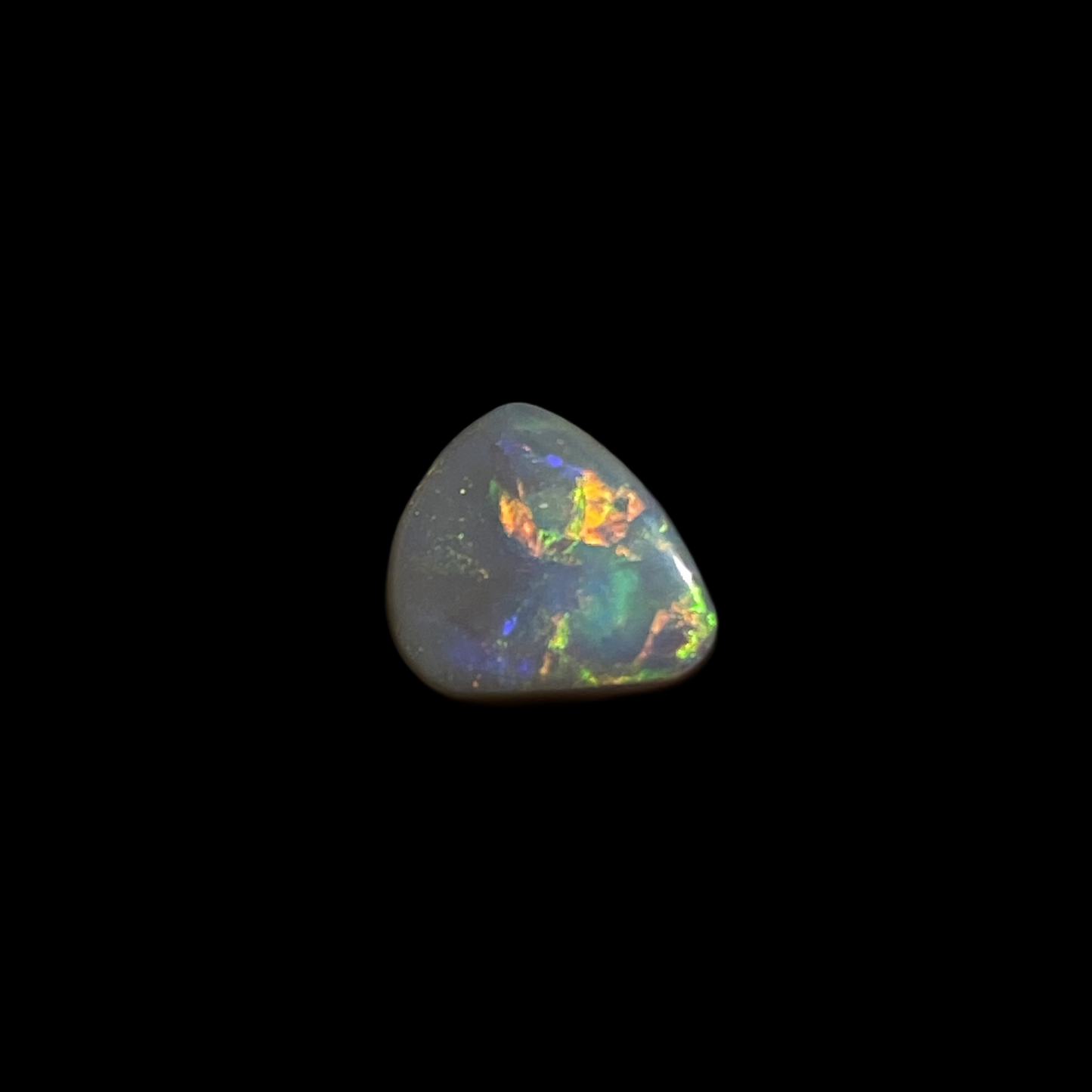 Solid mørk opal – 11589