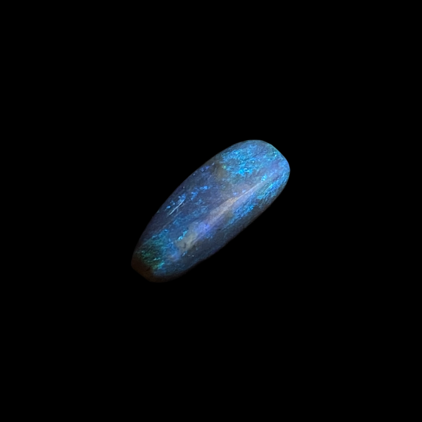 Solid mørk opal – 11644
