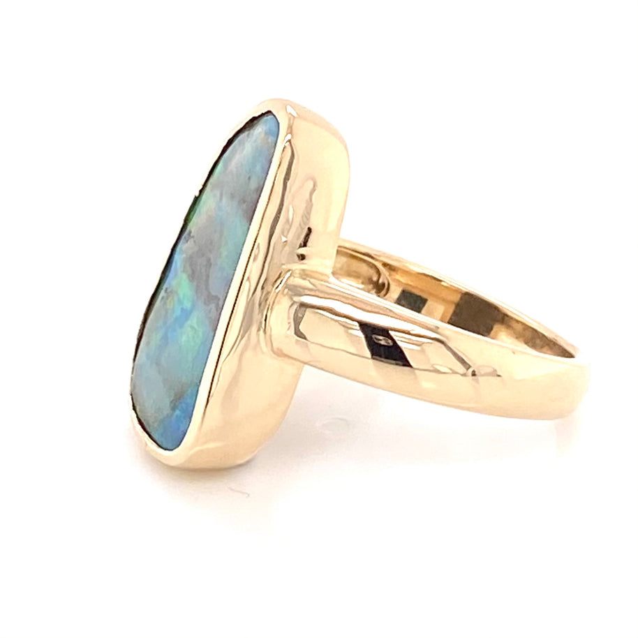 Opal ring i 14 karat guld med ægte solid Australsk boulder opal . Jensen Opals. Kommer med certifikat.