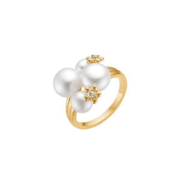Ring - Freshwater pearls and diamonds 