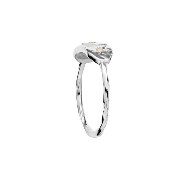 Amarit ring fra Maanesten. Sterling sølv.