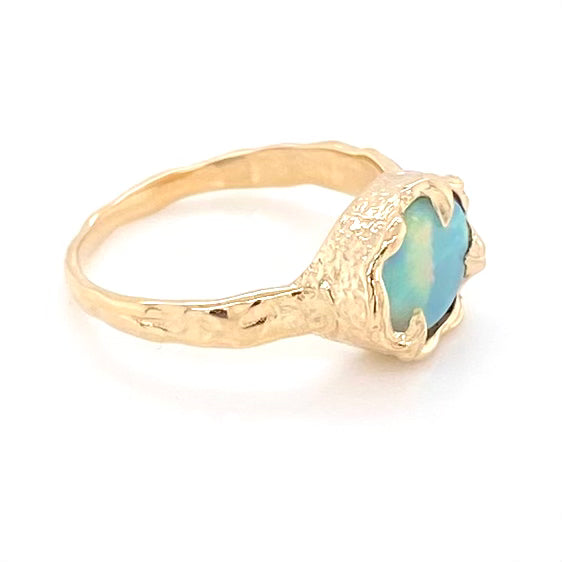 14 karat guld ring med solid opal fra Australien i tyrkis, grøn og blå