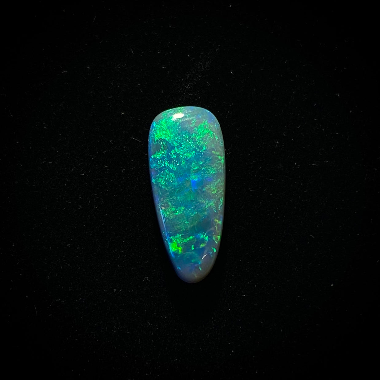Solid mørk opal - 11177