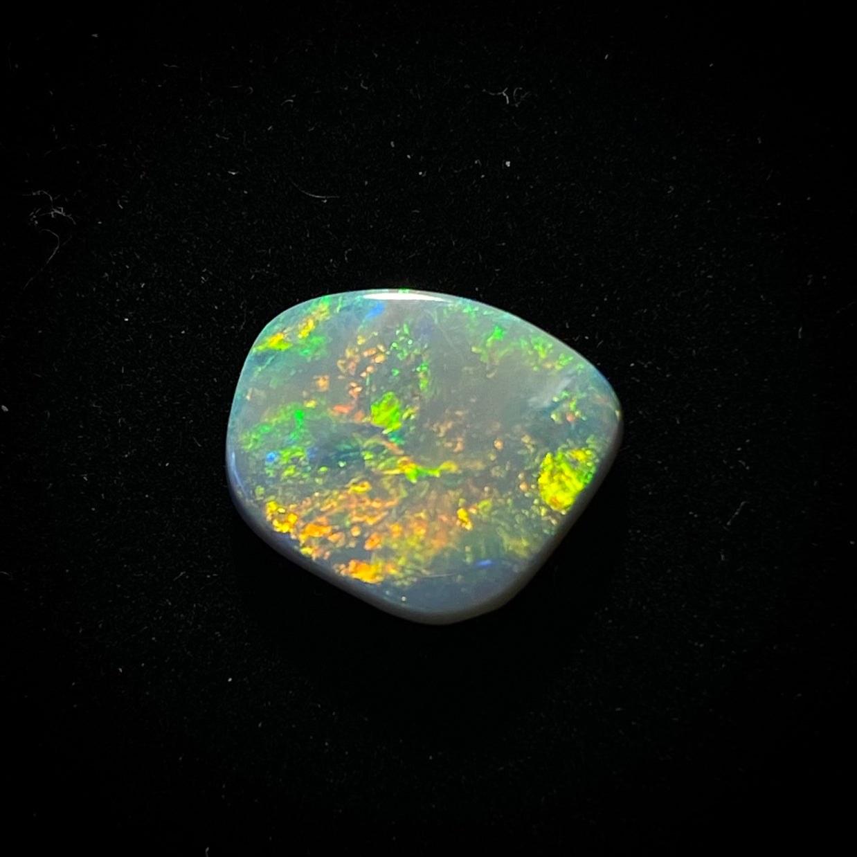 Solid light opal - 11175