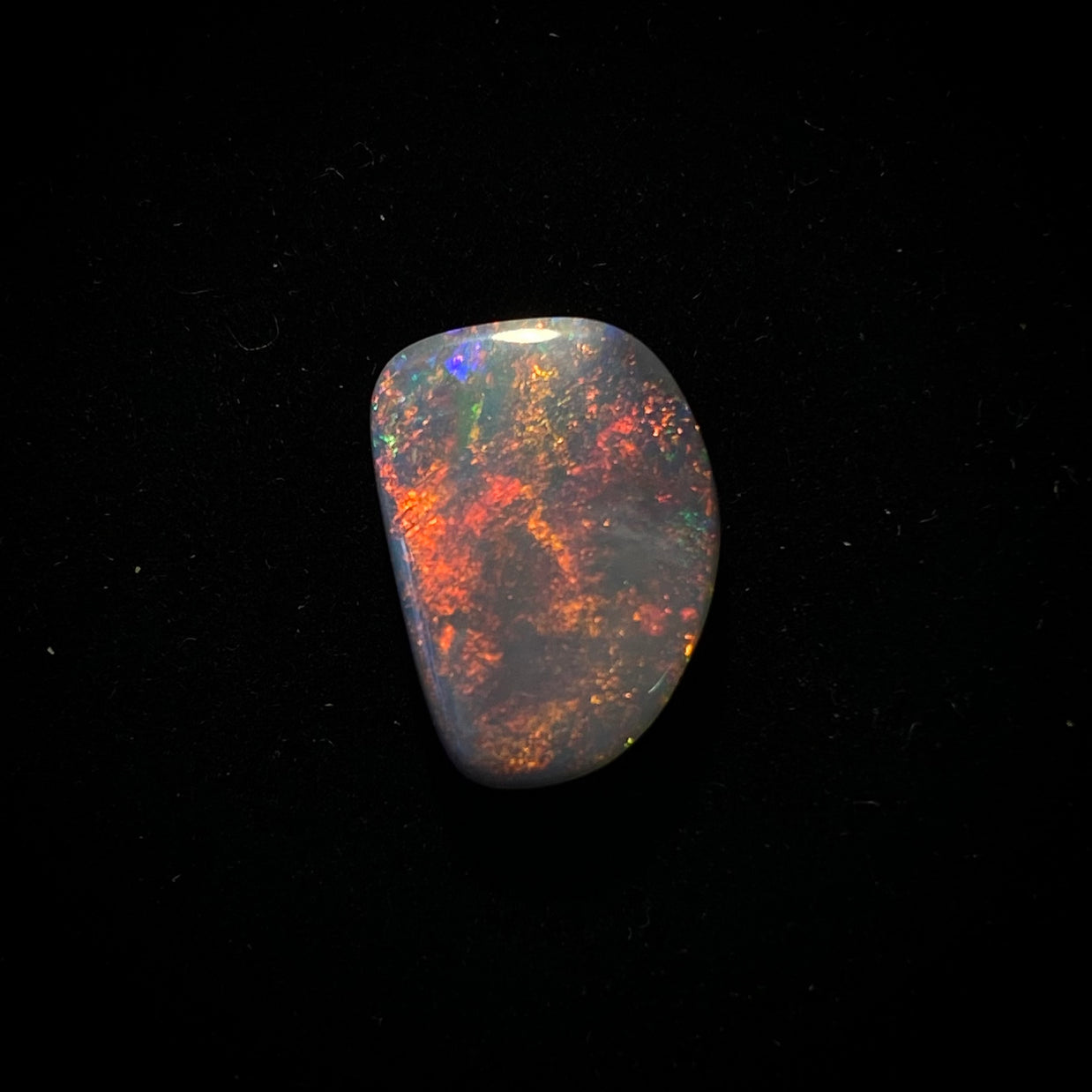 Solid mørk opal - 11180