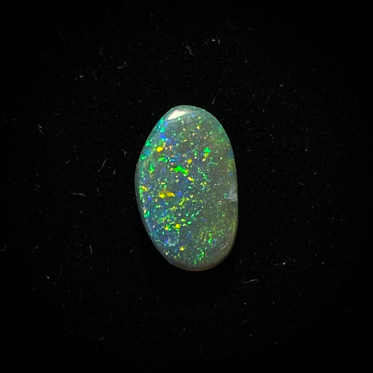 Solid mørk Opal