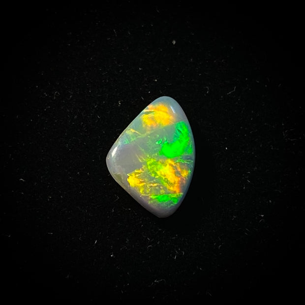 Massiver schwarzer Opal – 11208
