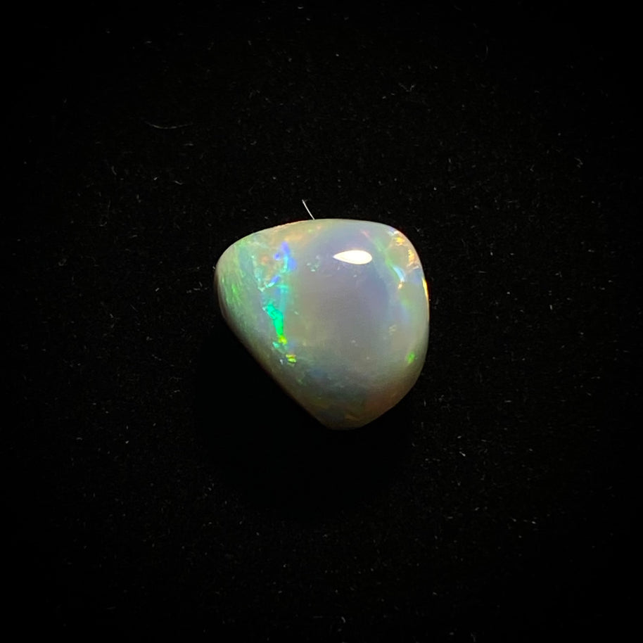 Massiver heller Opal - 11210