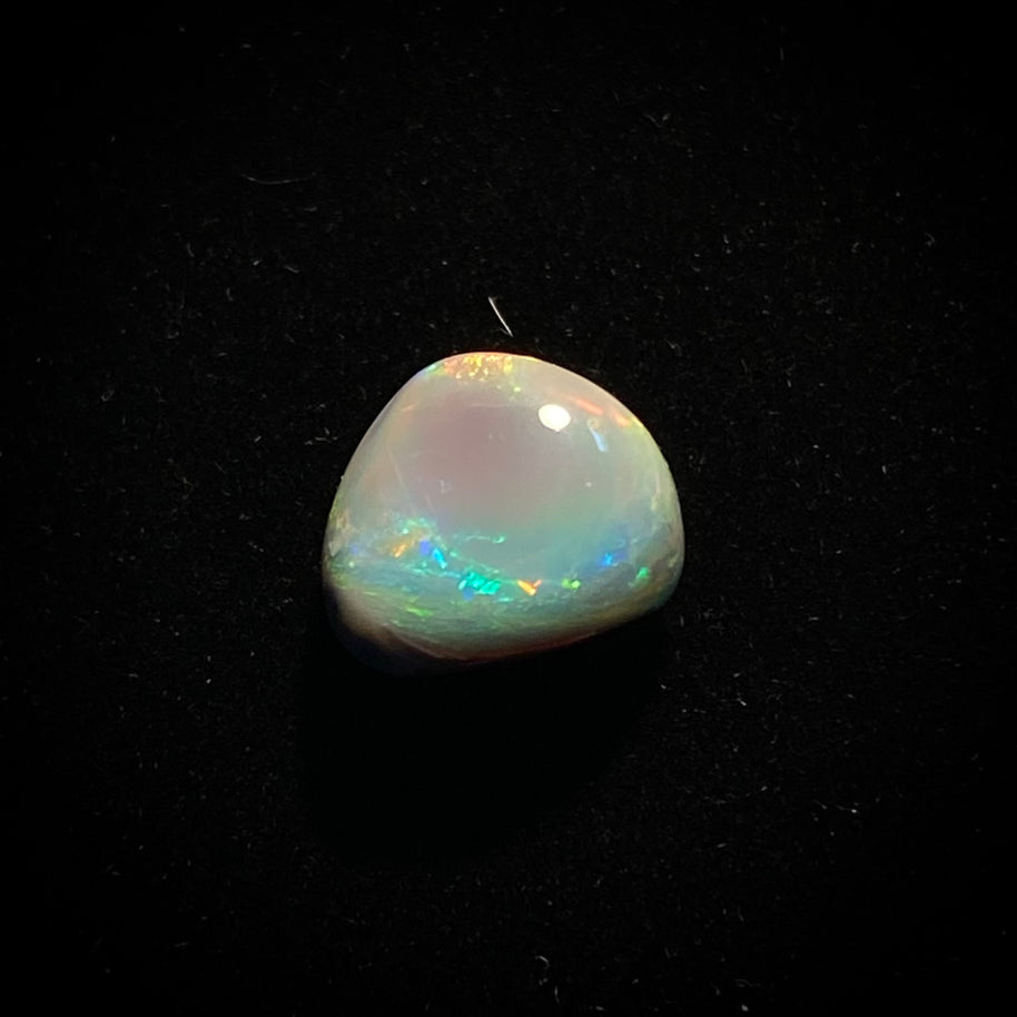Massiver heller Opal - 11210
