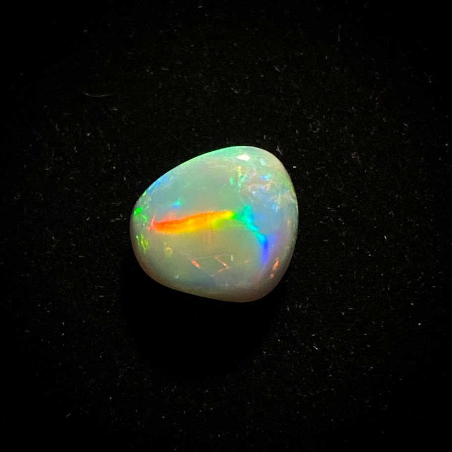 Massiver heller Opal - 11210