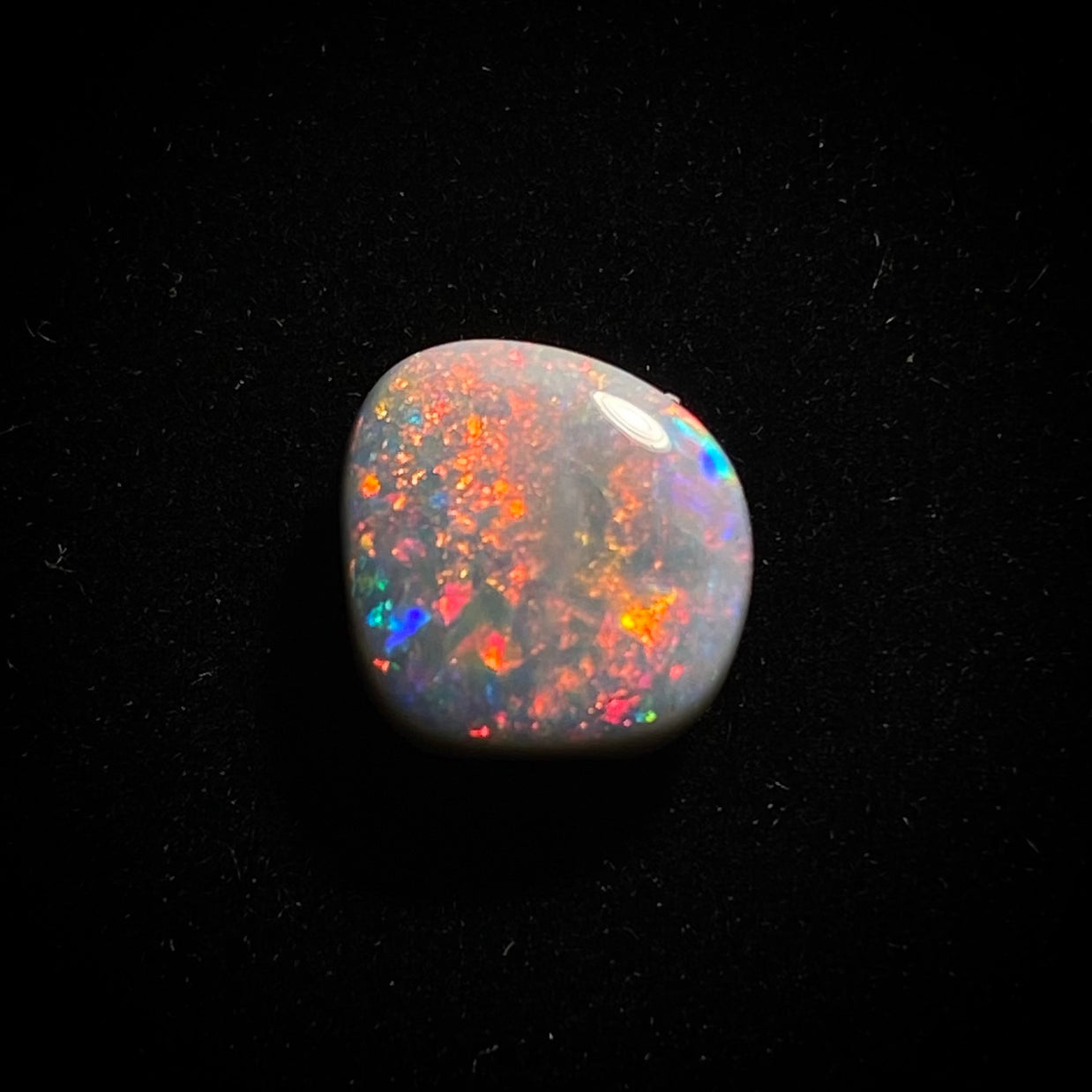 Massiver dunkler Opal – 11229
