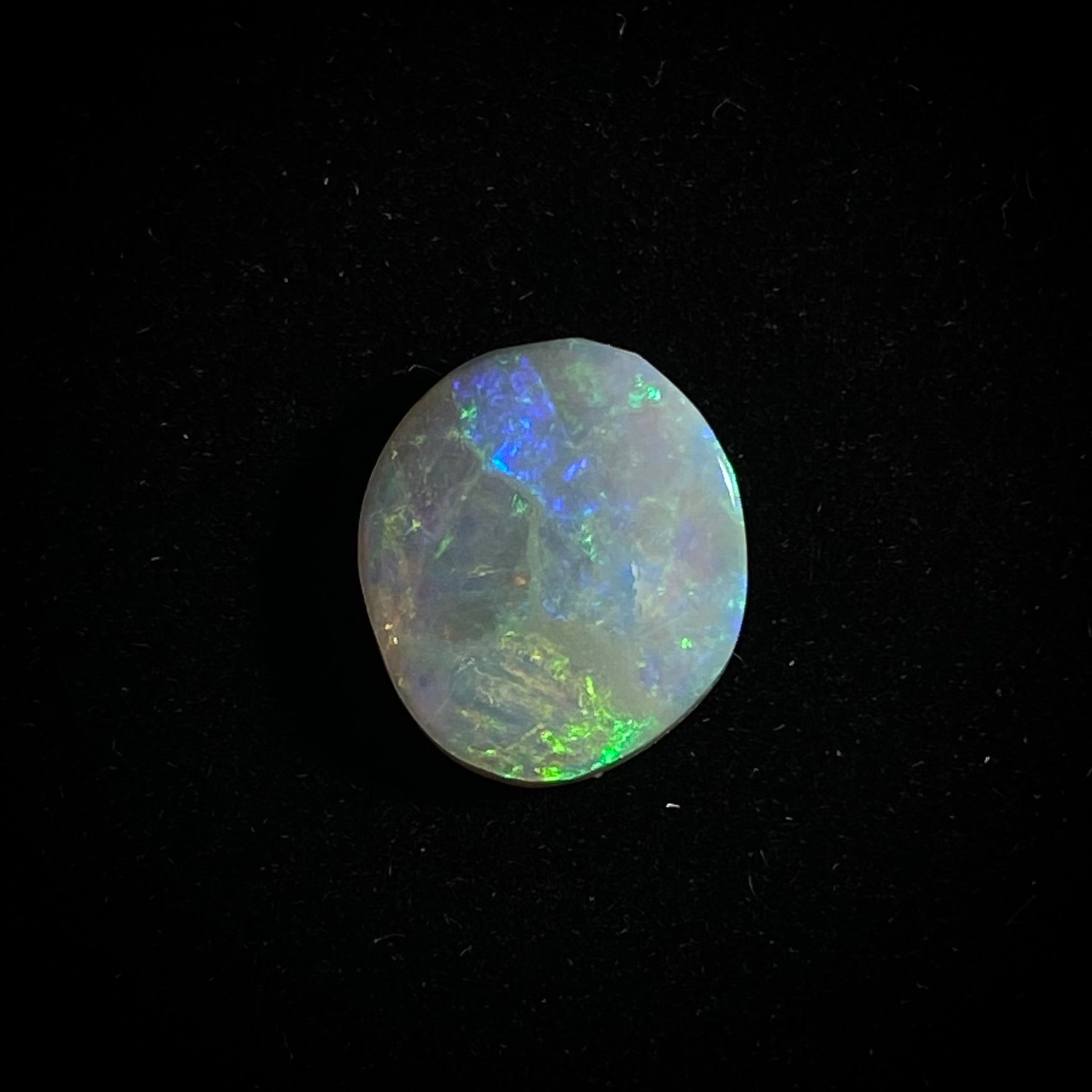 Massiver heller Opal – 11245
