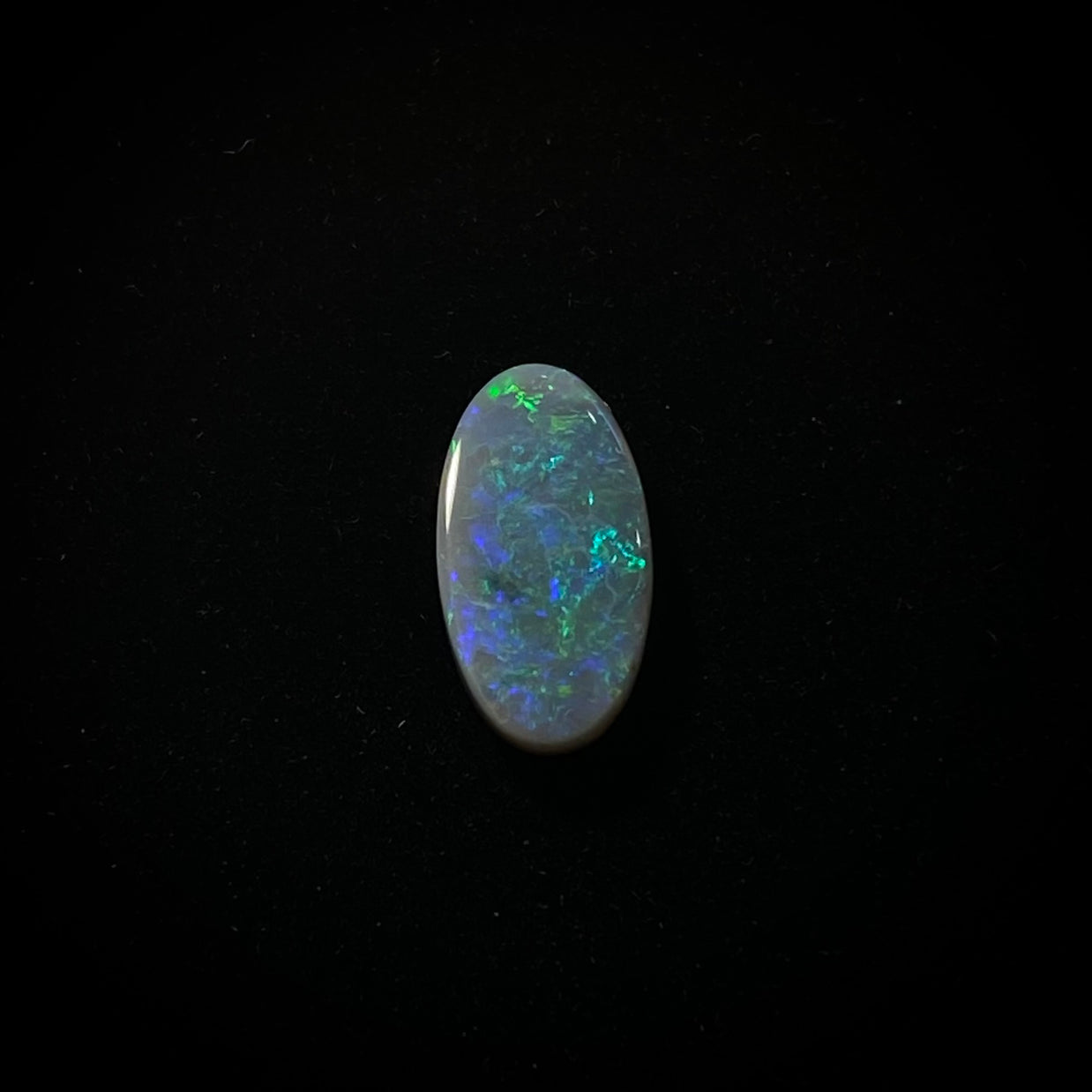 Solid mørk opal - 11253