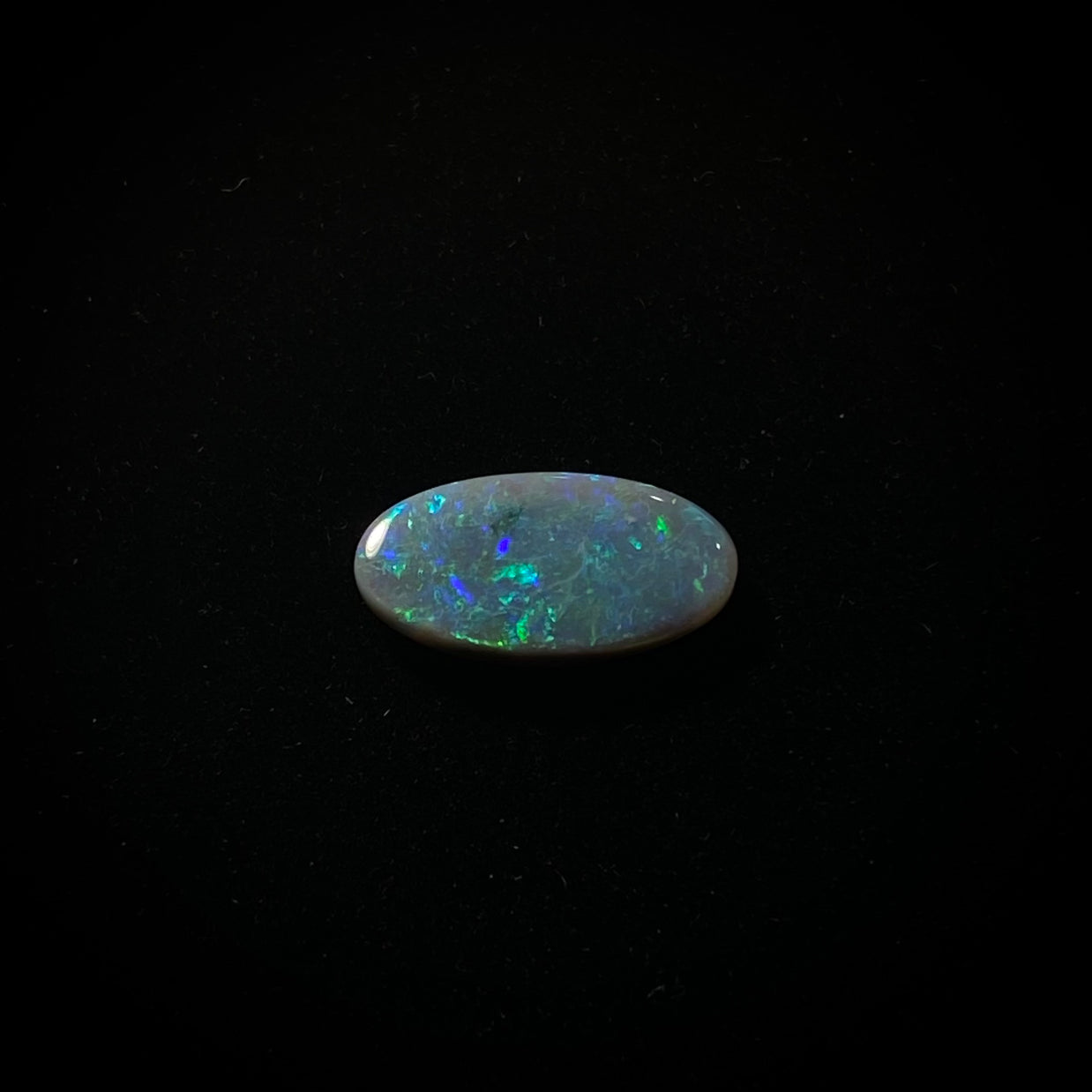 Solid mørk opal - 11253