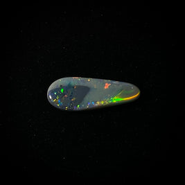 Massiver dunkler Opal – 11273
