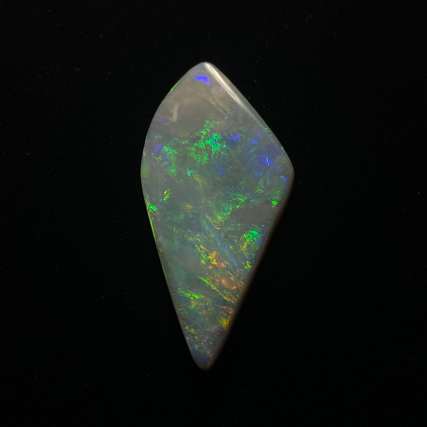 Solid mørk opal - 11361