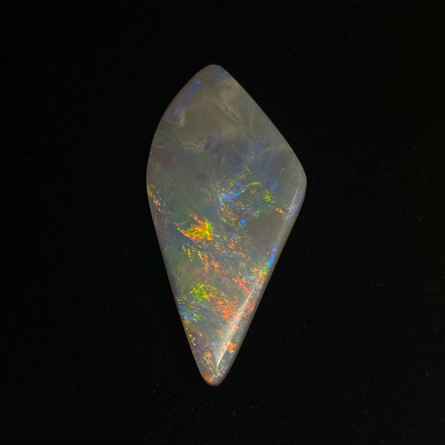 Solid mørk opal - 11361