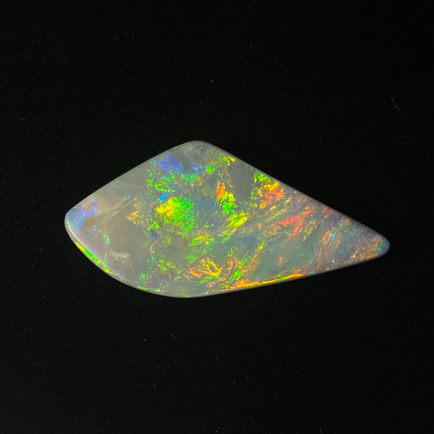 Solid mørk opal - 11361