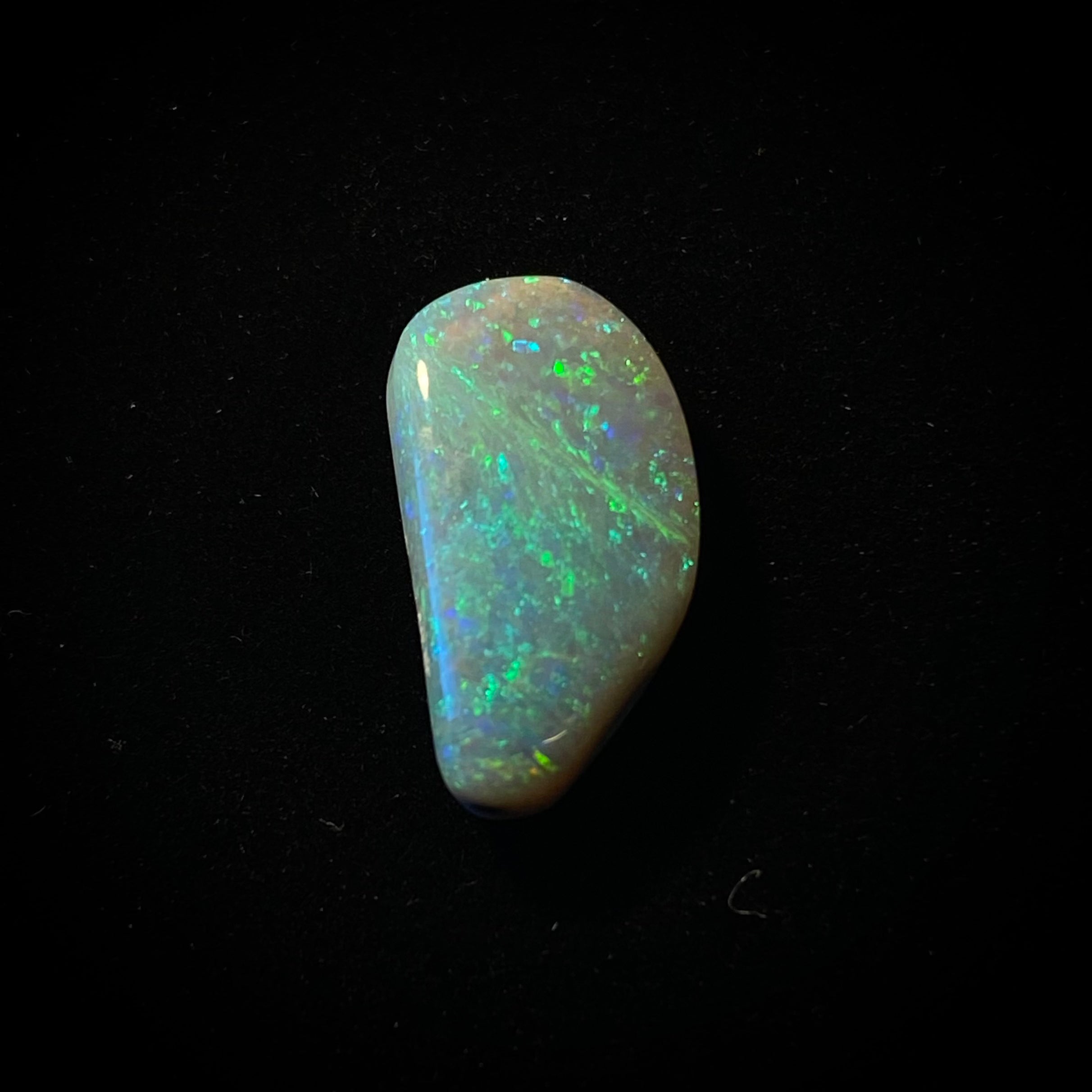 Solid light opal - 11392