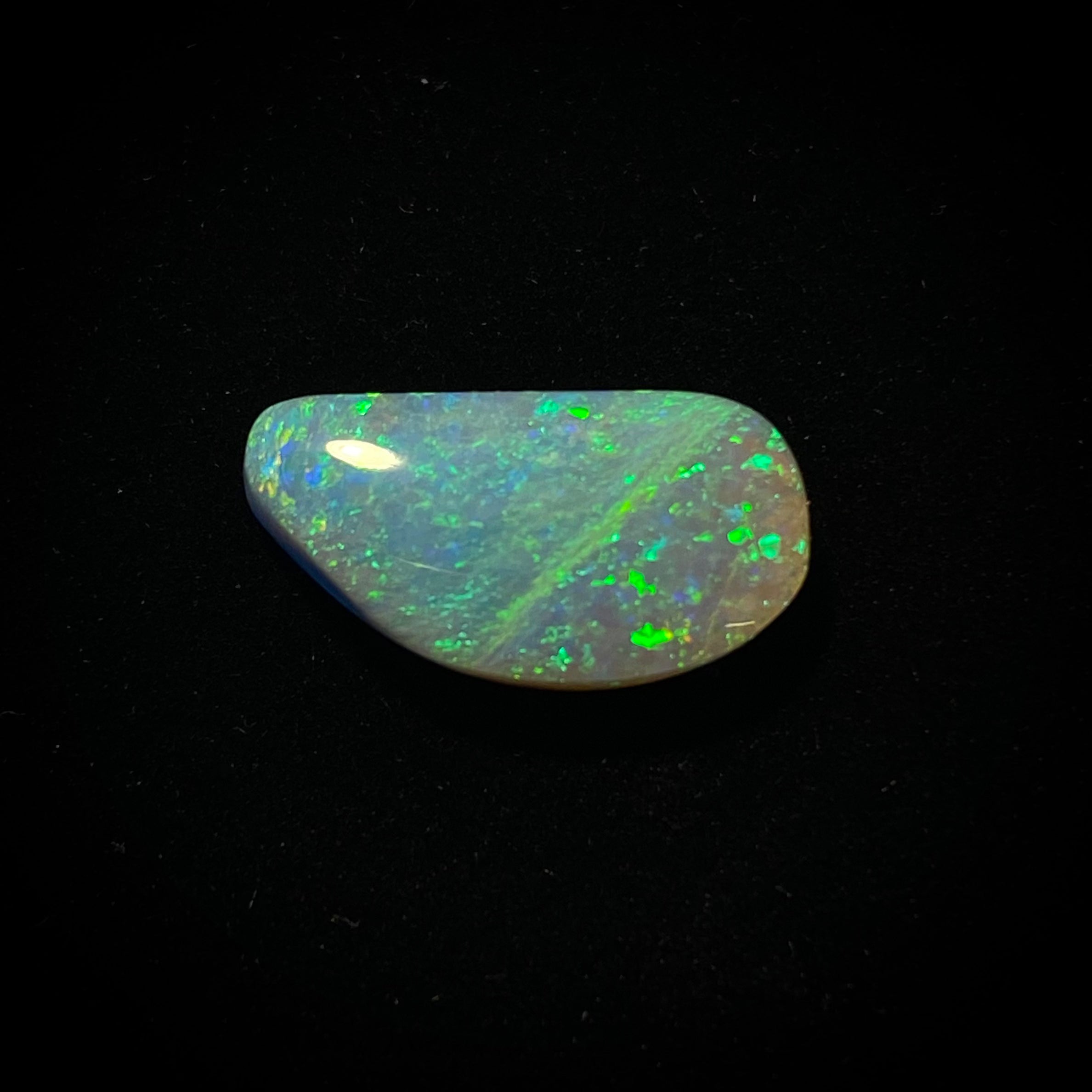 Solid light opal - 11392