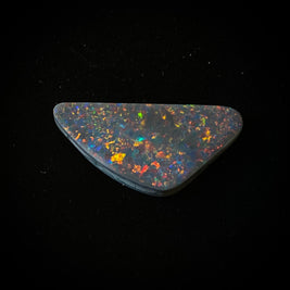 Massiver dunkler Opal – 11400