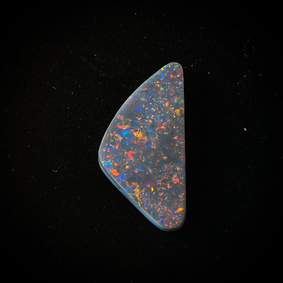 Massiver dunkler Opal – 11400