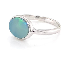 Sølv ring med lys blå opal