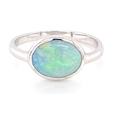 Sølv ring med lys grøn crystal opal