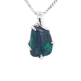 Ægte solid opal fra lightning Ridge, Australien indfattet i sterling sølv.
