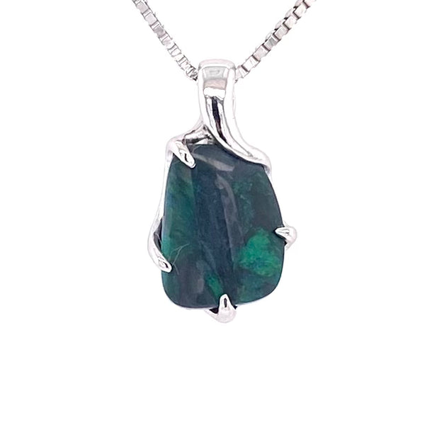 Ægte solid opal fra lightning Ridge, Australien indfattet i sterling sølv.