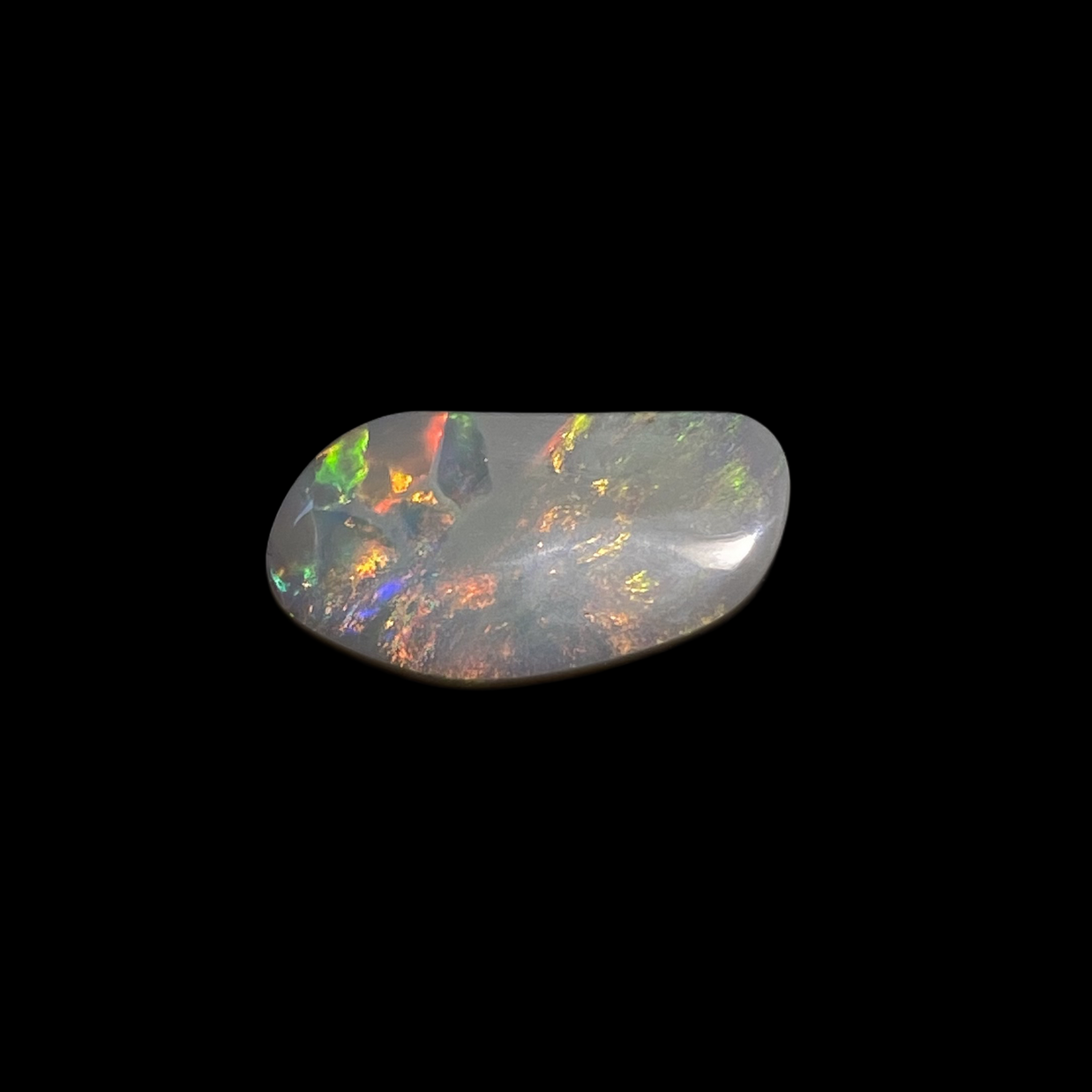 Massiver dunkler Opal – 11477