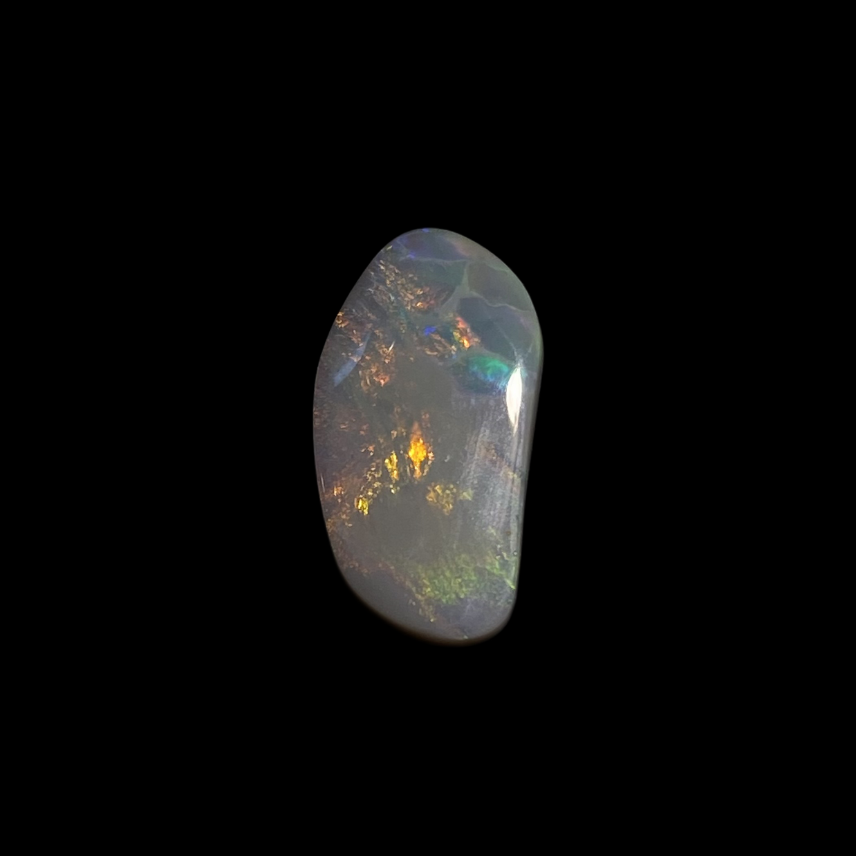 Massiver dunkler Opal – 11477