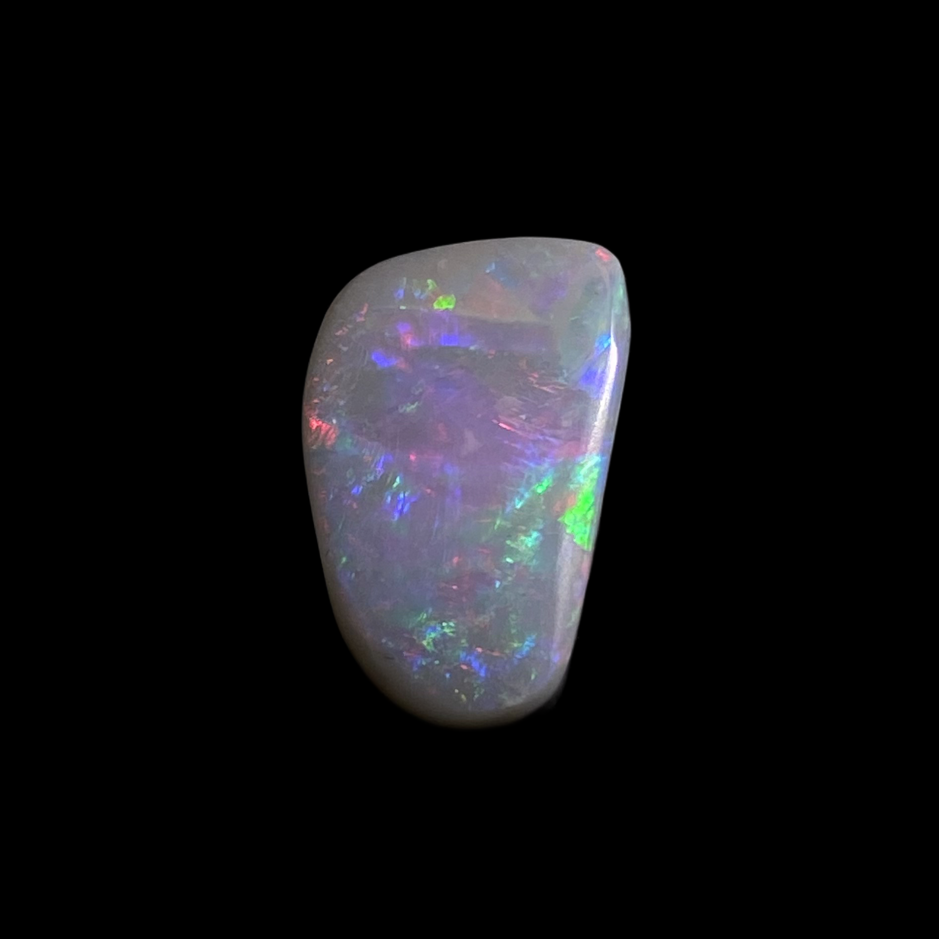 Solid mørk opal – 11483