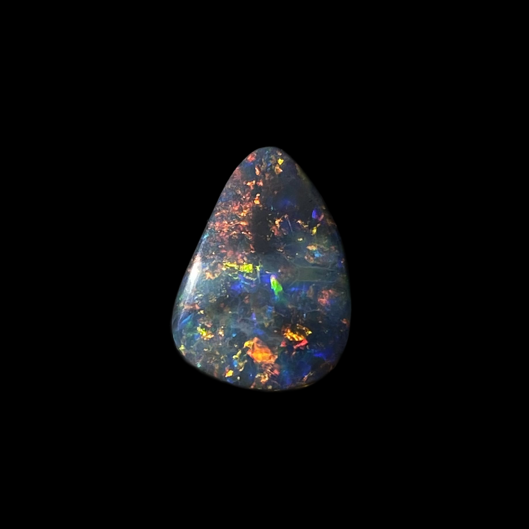 Massiver schwarzer Opal – 11534