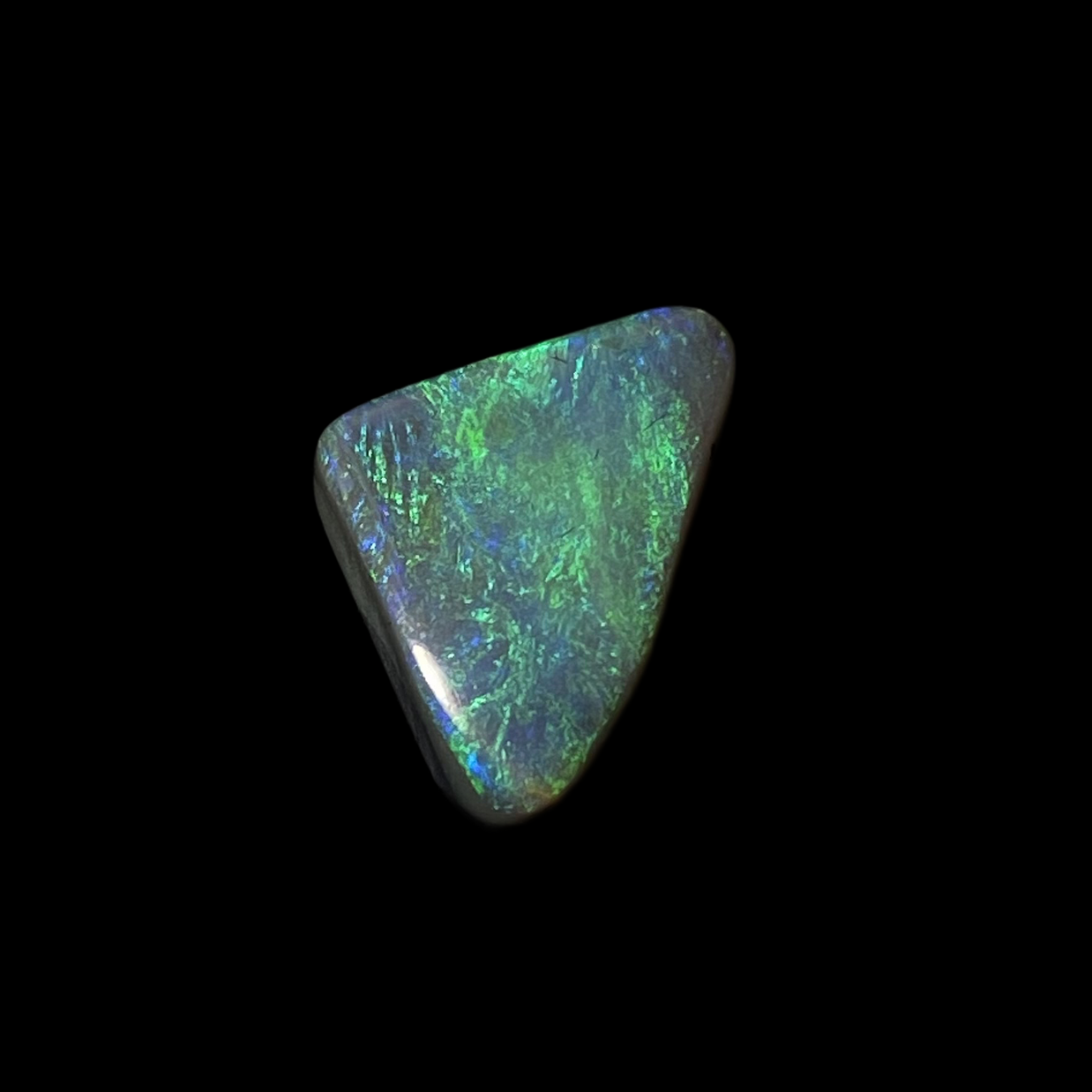 Solid mørk opal – 11556