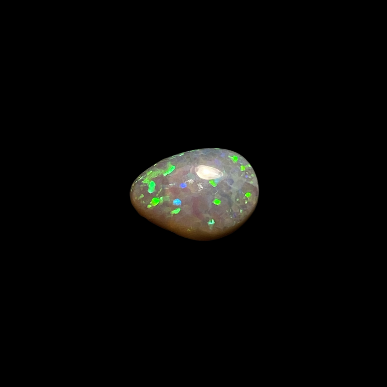 Solid crystal opal - 11587